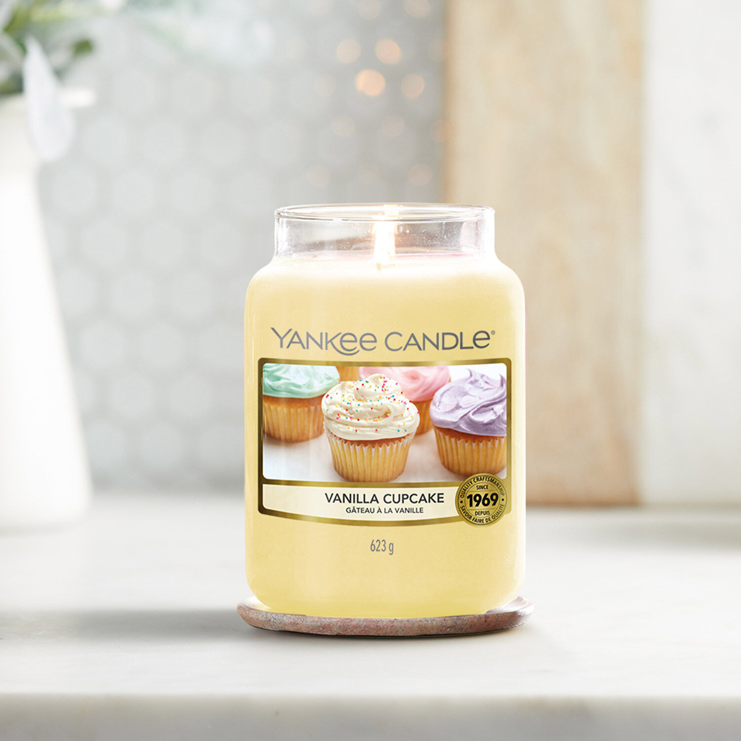 Yankee Candle Large Jar Candle, Vanilla Cupcake