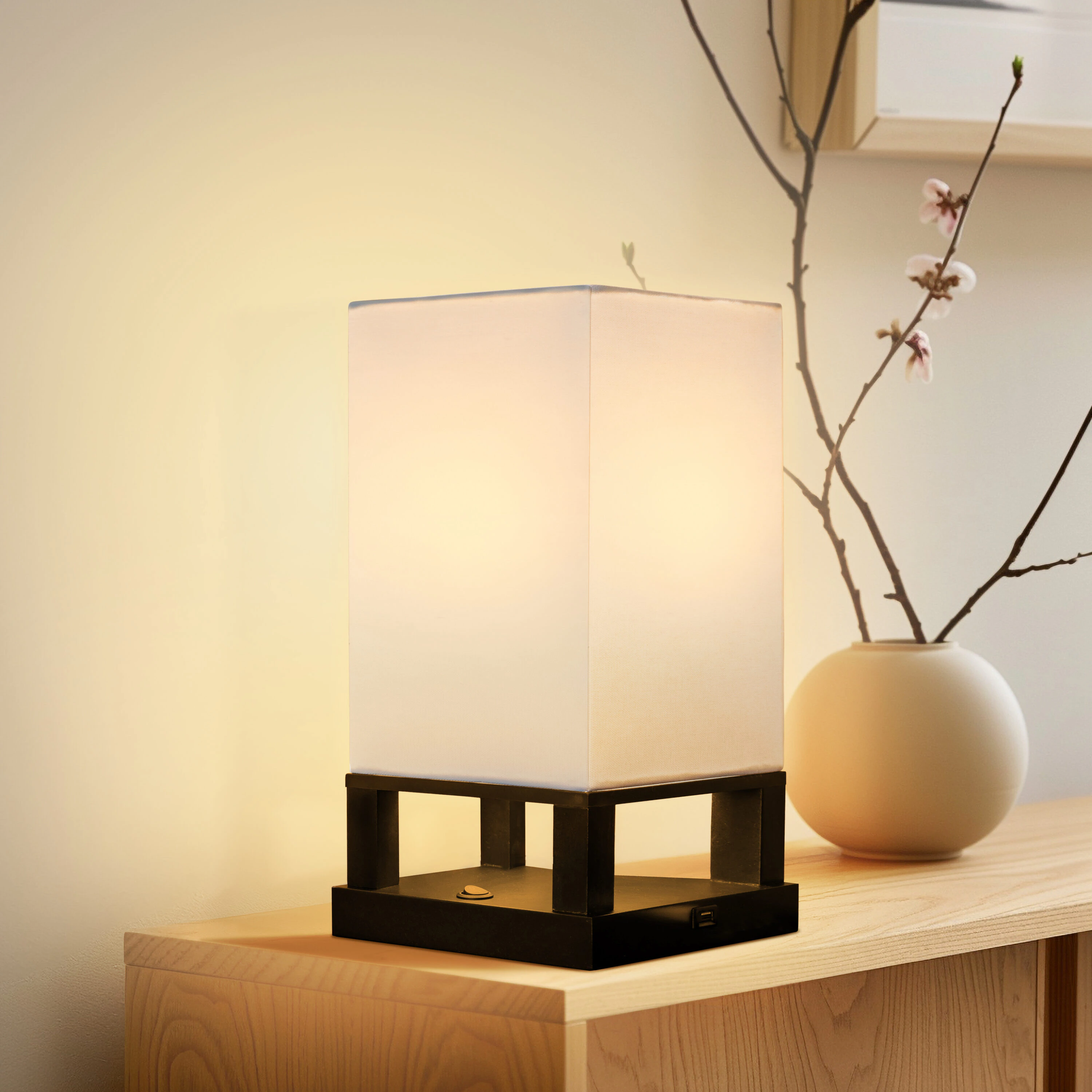 Brightech Maxwell LED Table Lamp